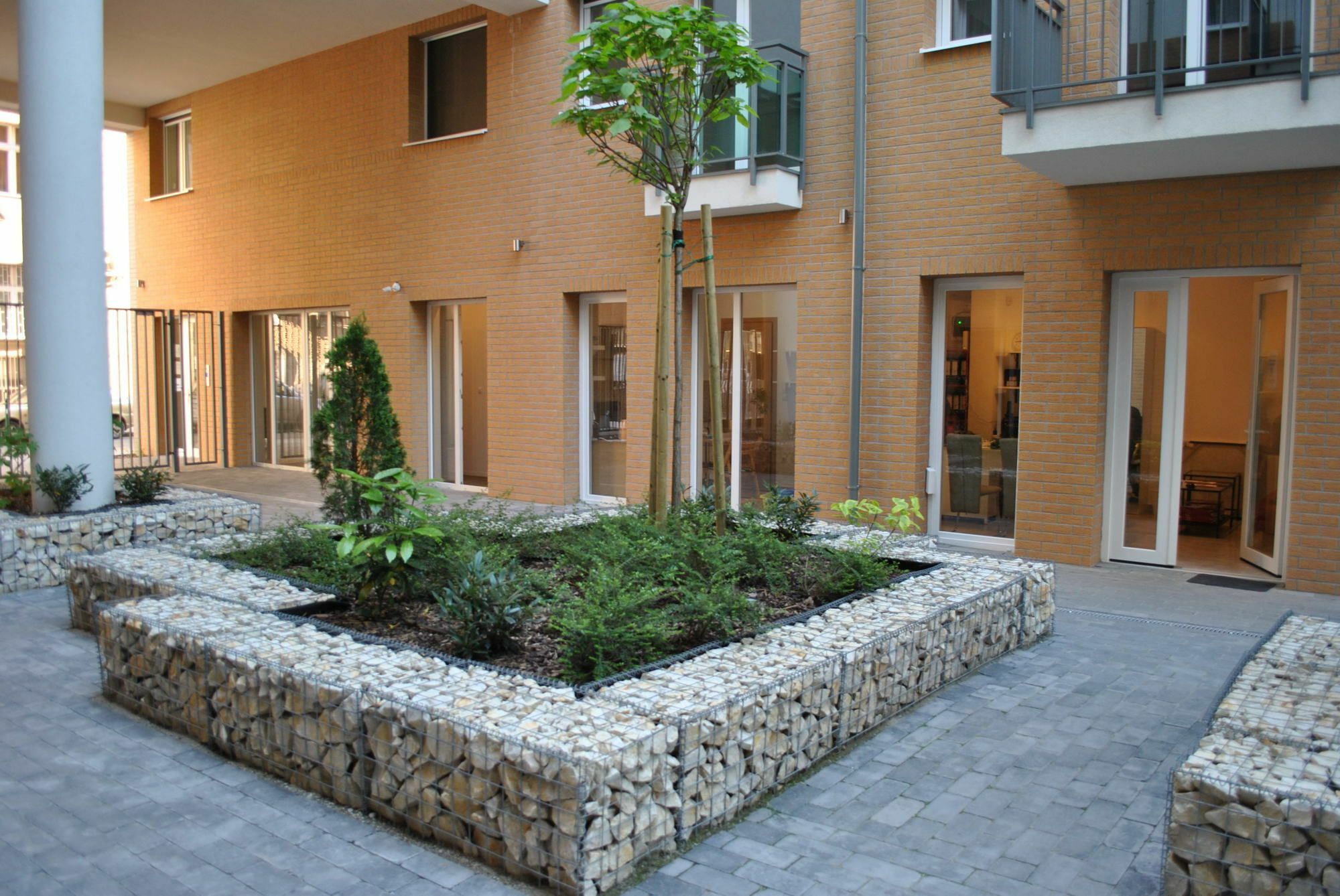 Corvinext Center