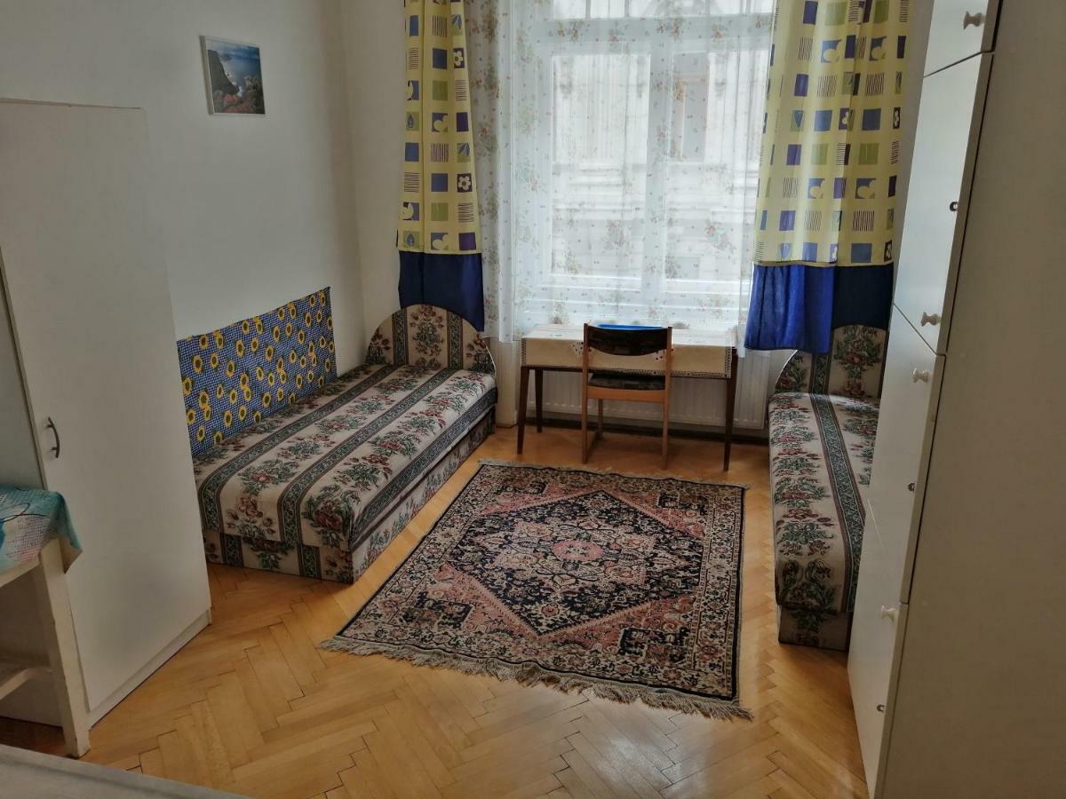 Garibaldi 5 & Apartment *