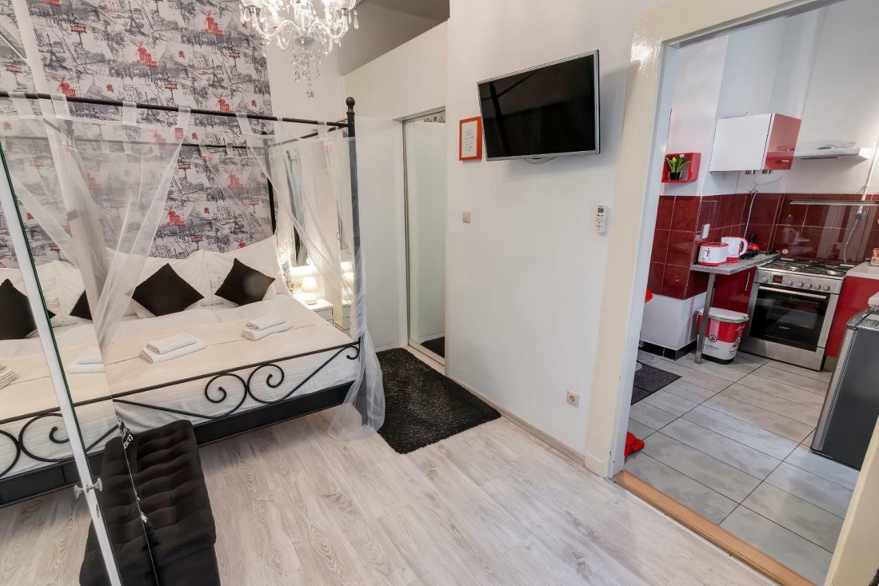 Sweet Dreams At King Street Silver Budapest