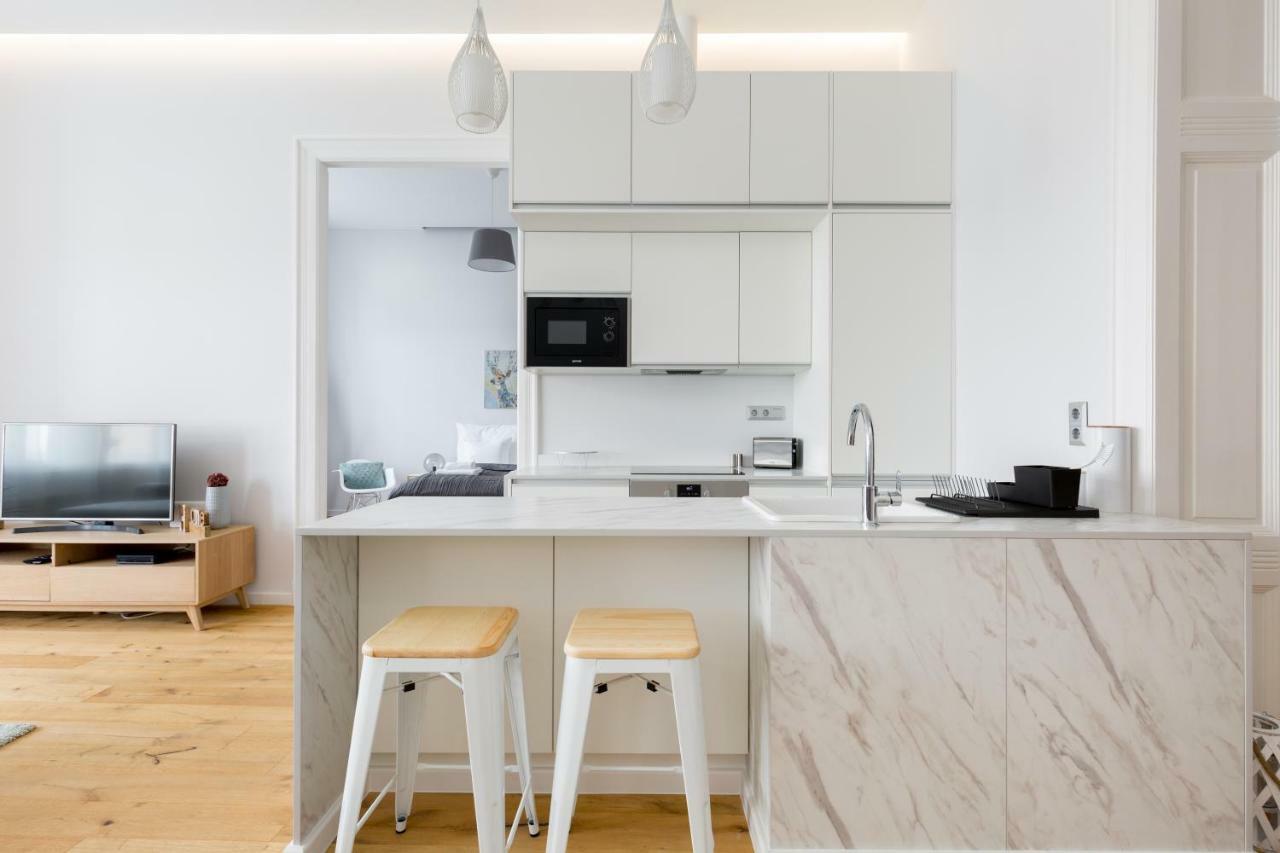 Designer Dream In The Center W 2br/2bath Appartamento *
