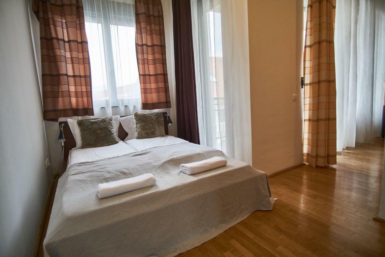 G1 - * Budapest