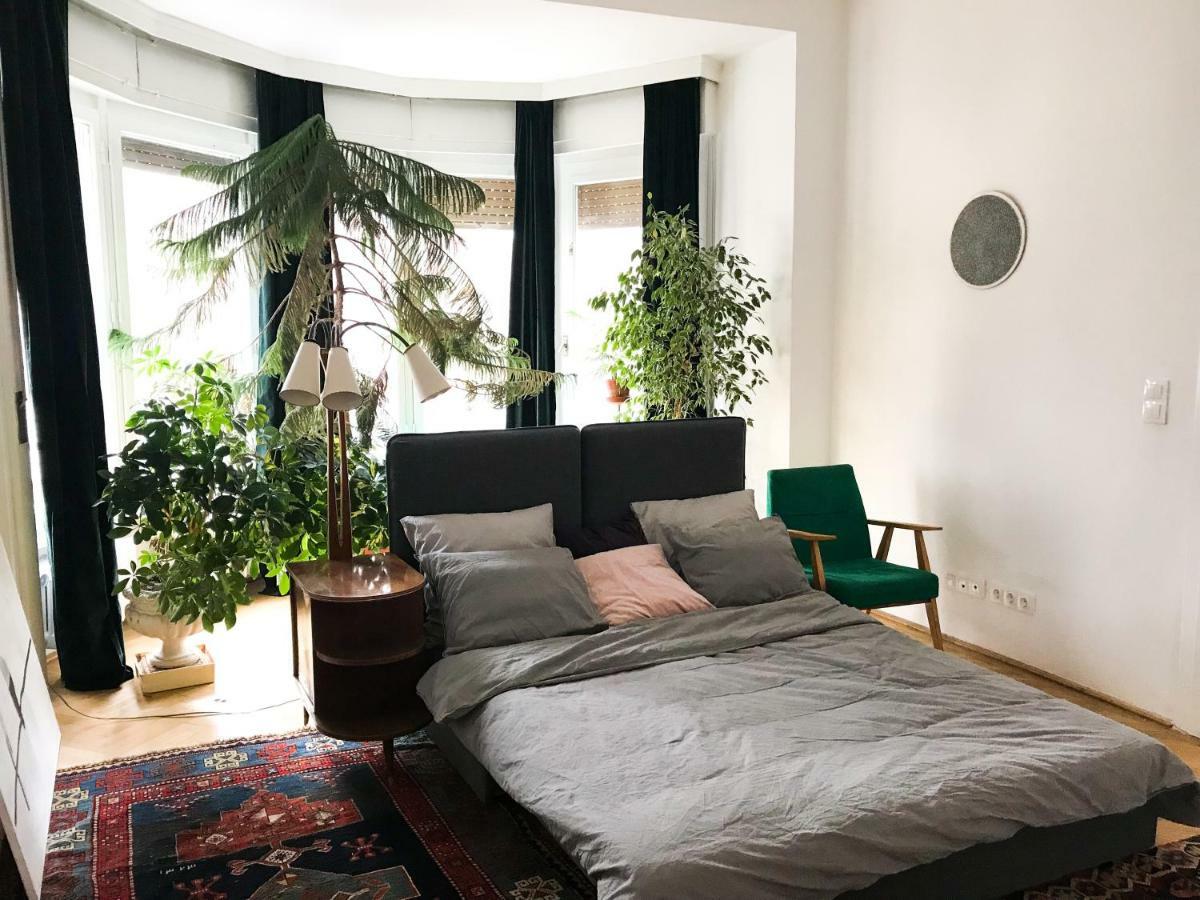 Apartment Spacious Bauhaus Icon Flat With Fitness In Central Buda, Close To The River And Margaret Island *