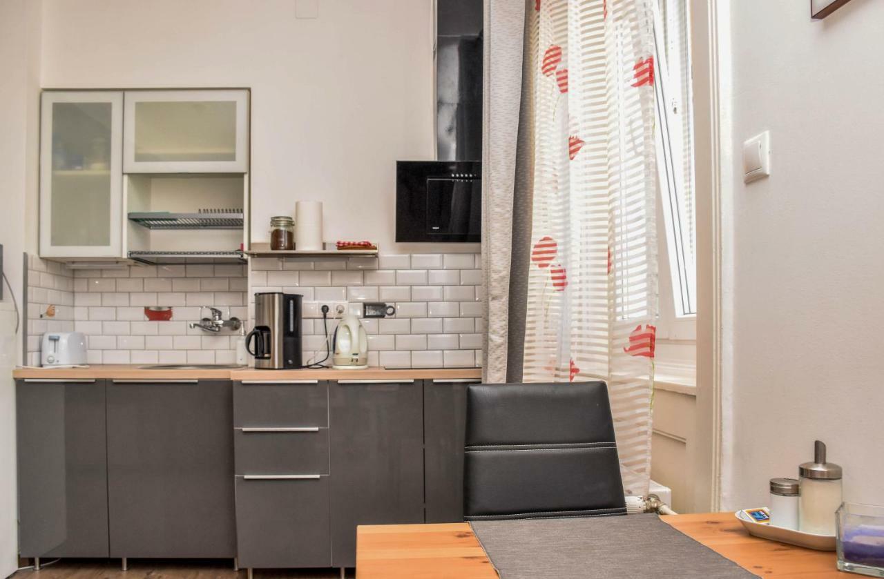Diamond Astoria Apartment
