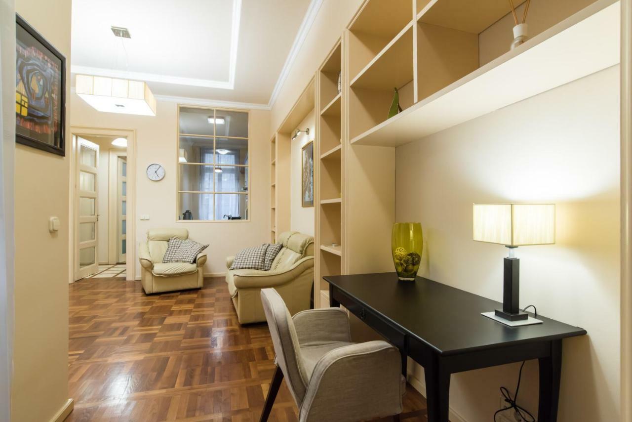 Stollar Business Style At Parliament Apartamento *