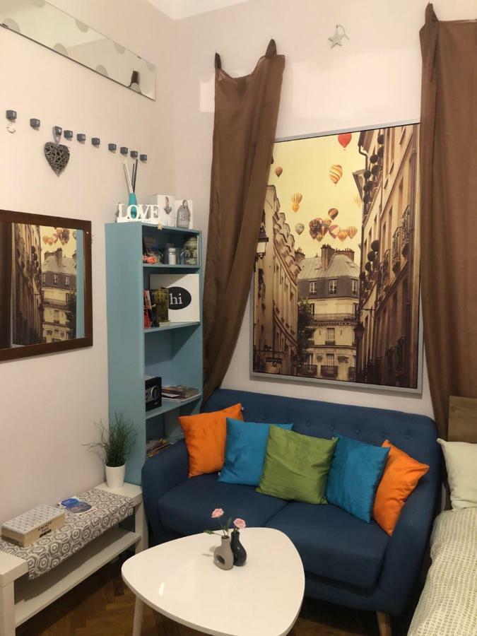 Jewelry Box In Appartement *