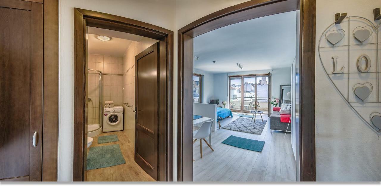 Sunny Deluxe Apt. & Terrace