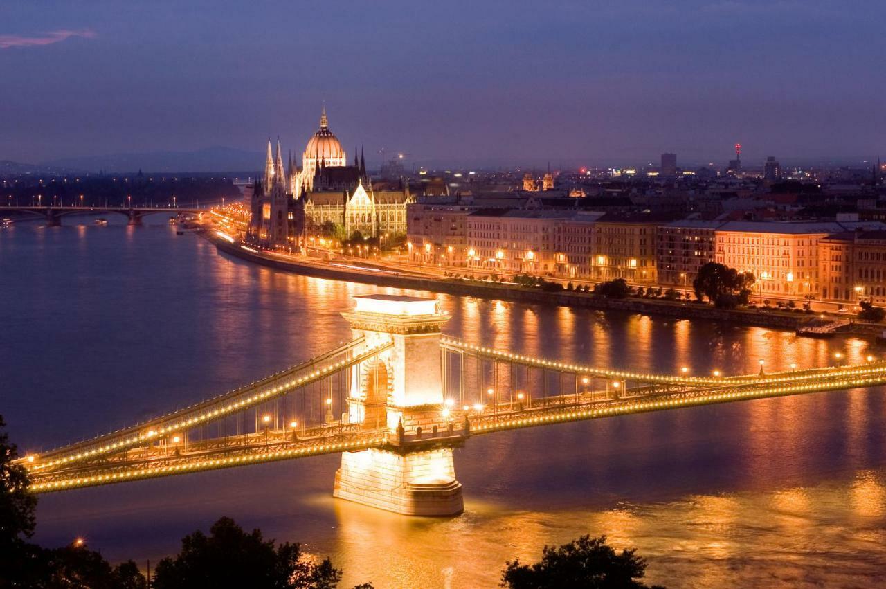 Sunny Deluxe Apt. & Terrace Lejlighed Budapest