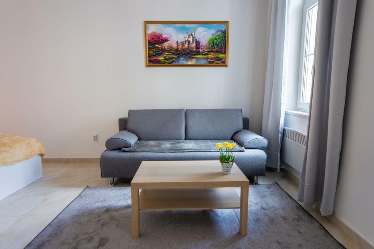 Town Hall Apartment