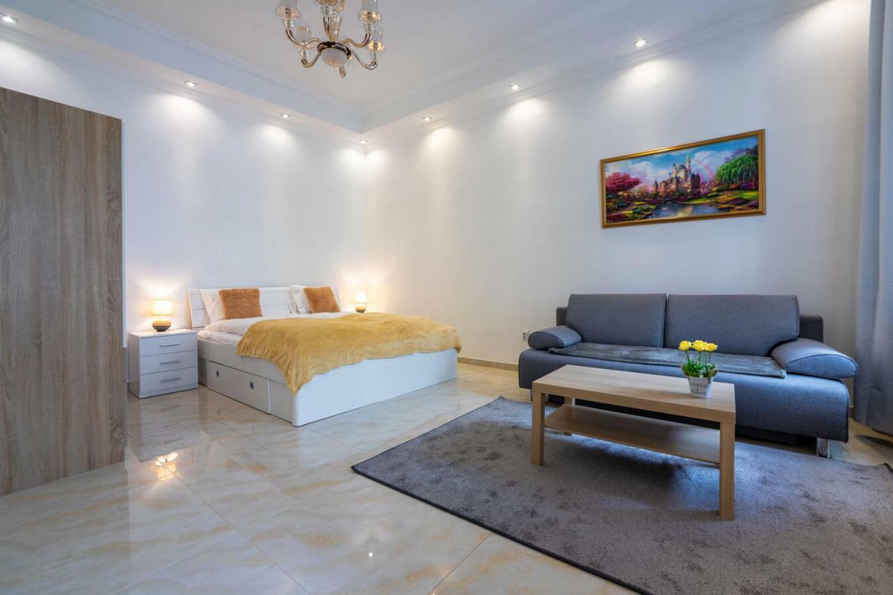Town Hall Apartment Budapest