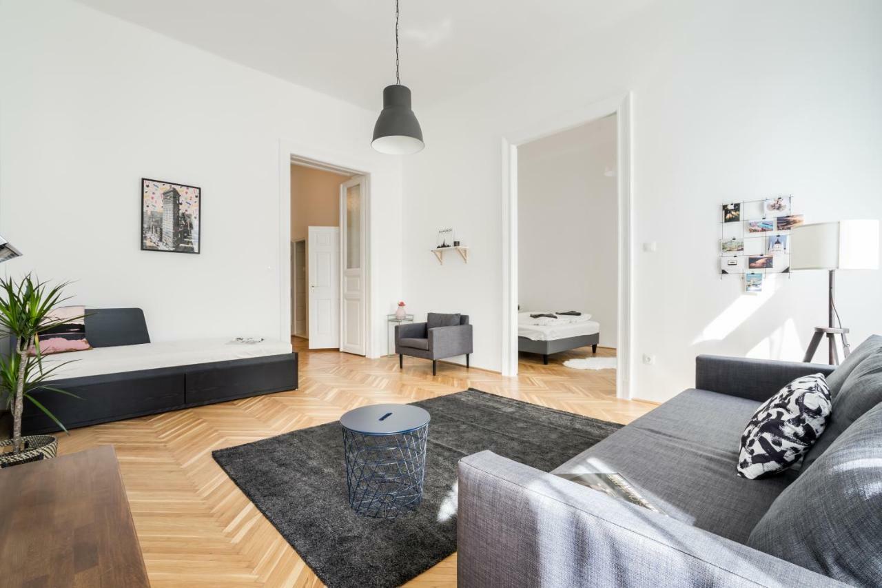 Downtown Visegradi10 *