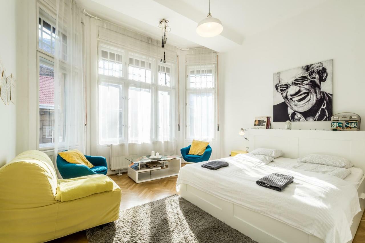 Pop Arts Studios * Budapest