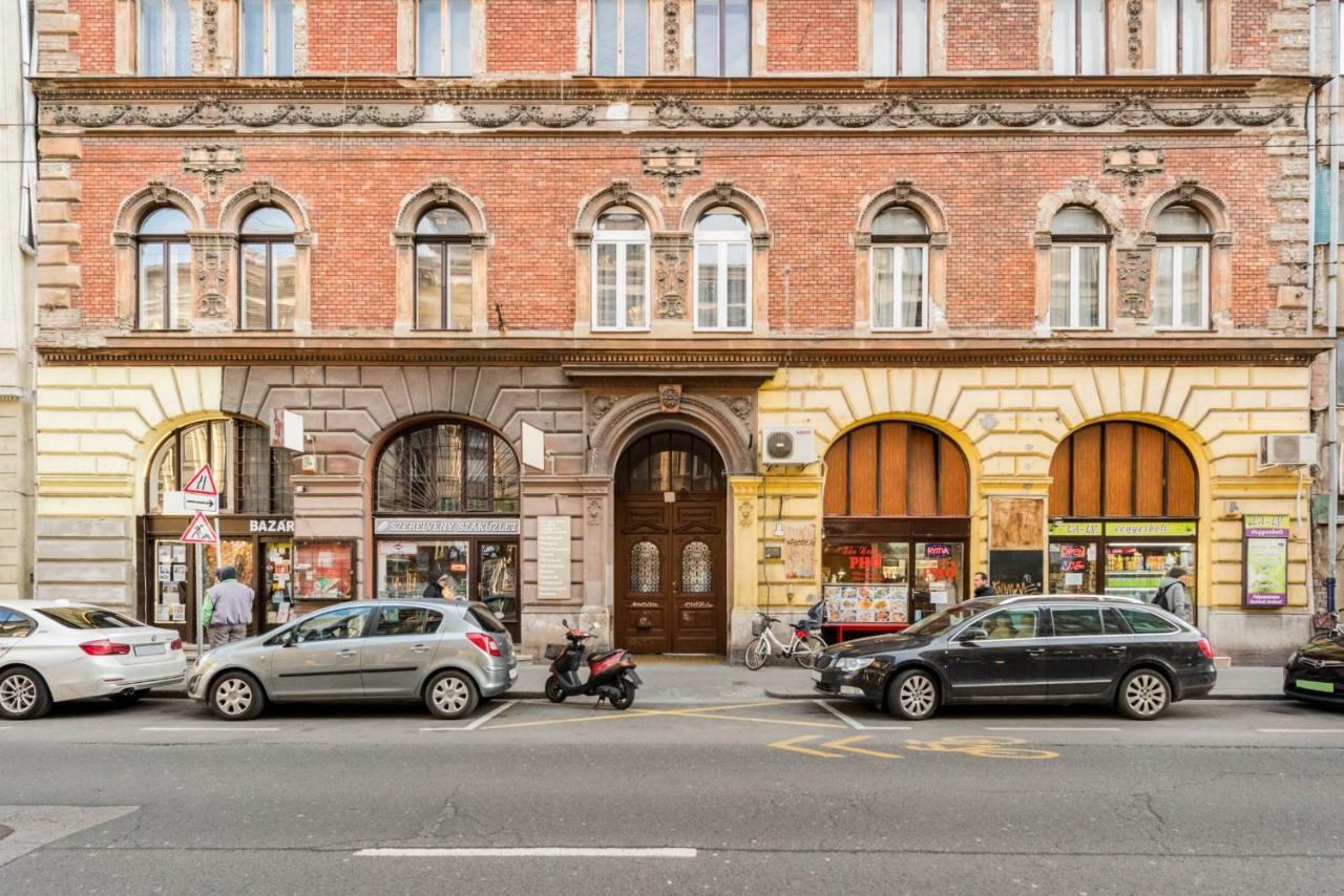 Kiraly City Center