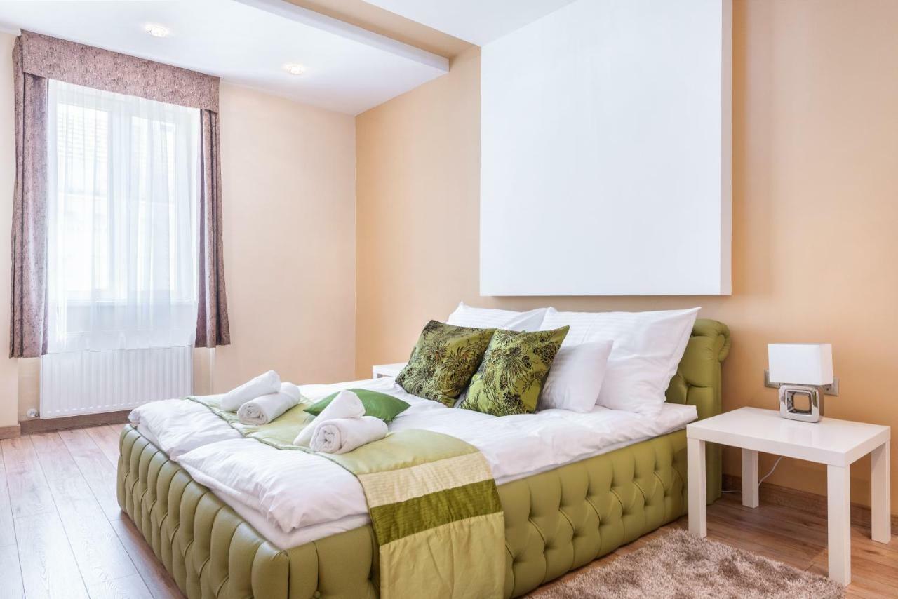 Raday Grand Deluxe Apartamento *