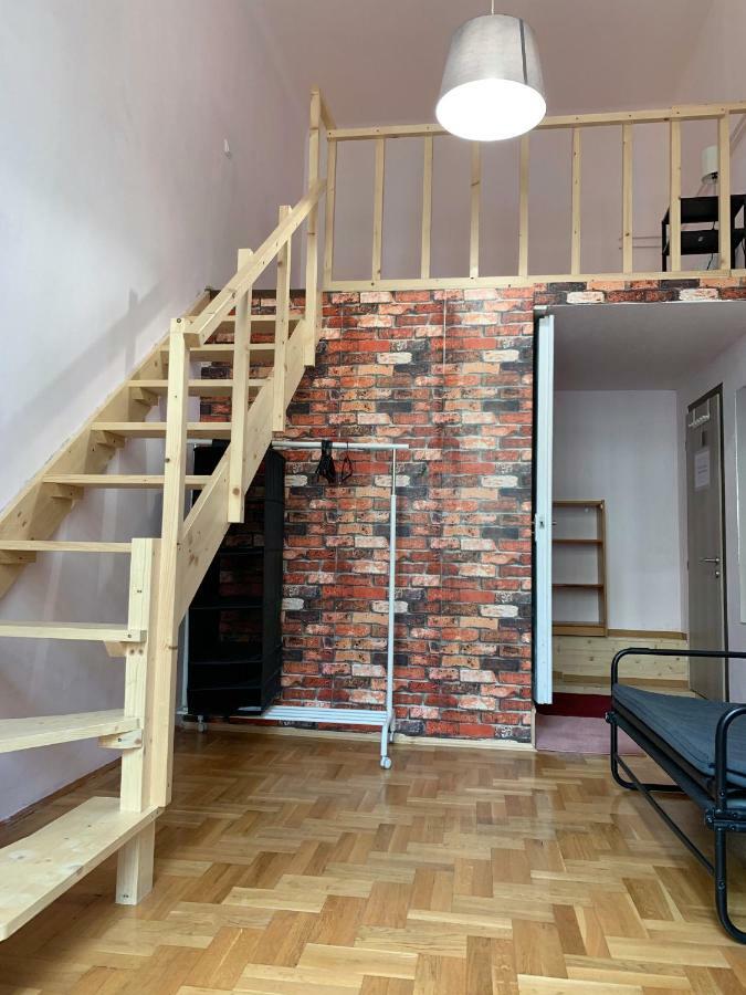 Three Cats Guest house 2*