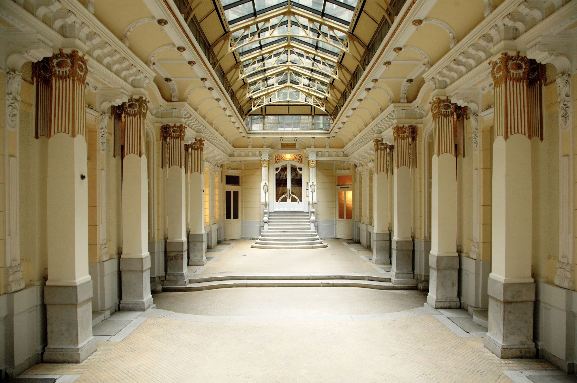 Maverick * Budapest