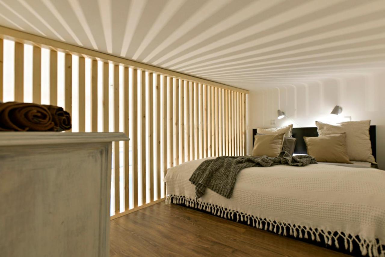 Apartment City Center Designer In Eclectic Building Budapest
