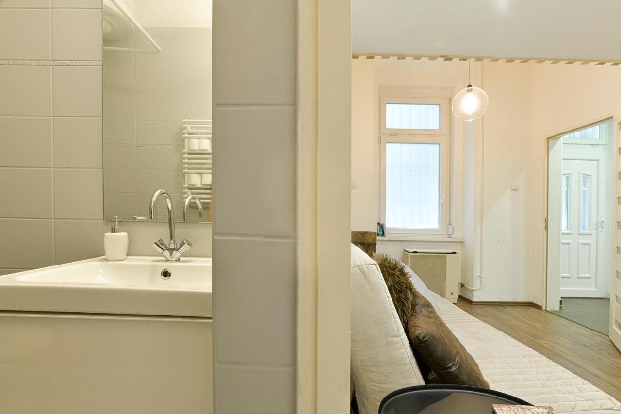 City Center Designer In Eclectic Building Budapest
