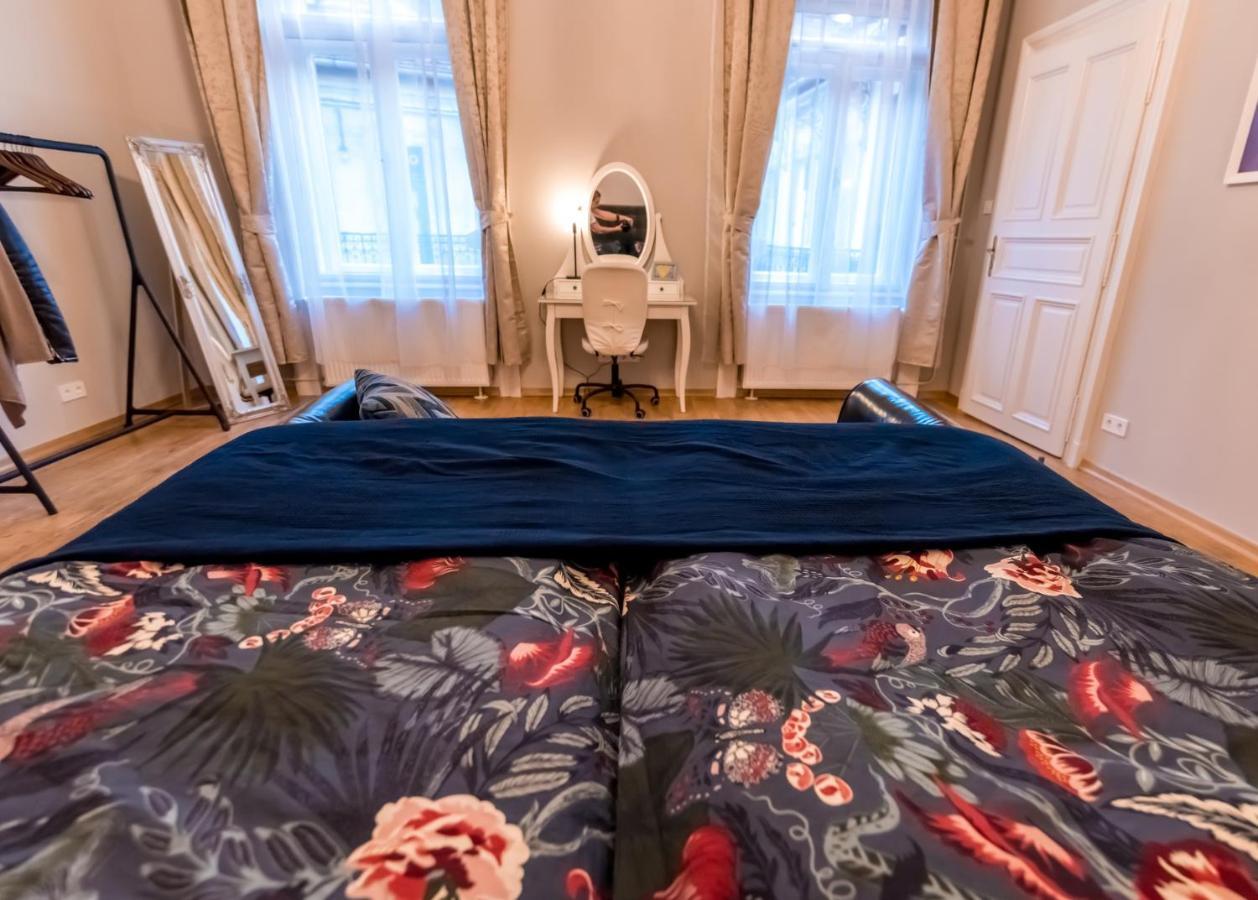 R38 - Artists Luxury Lejlighed Budapest