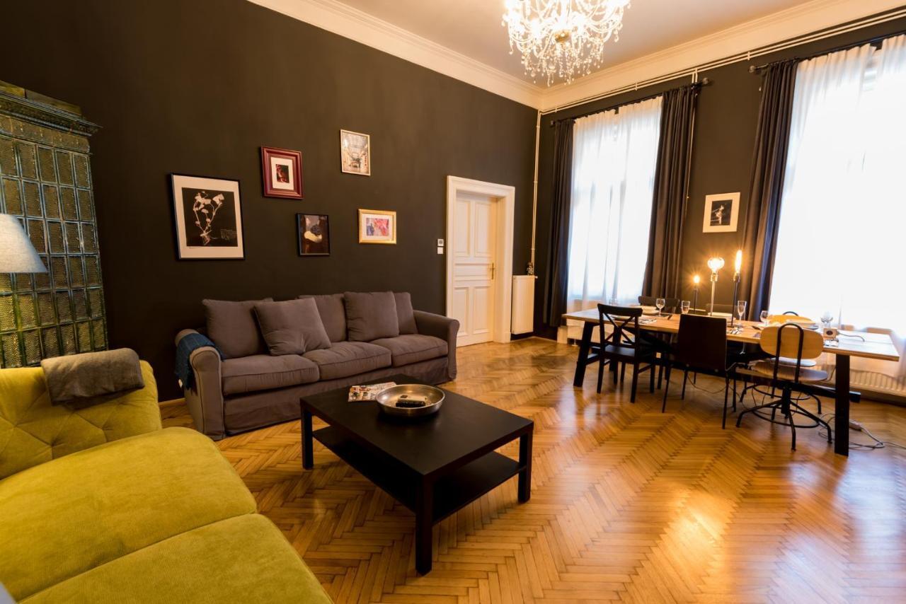 R38 - Artists Luxury Lejlighed Budapest