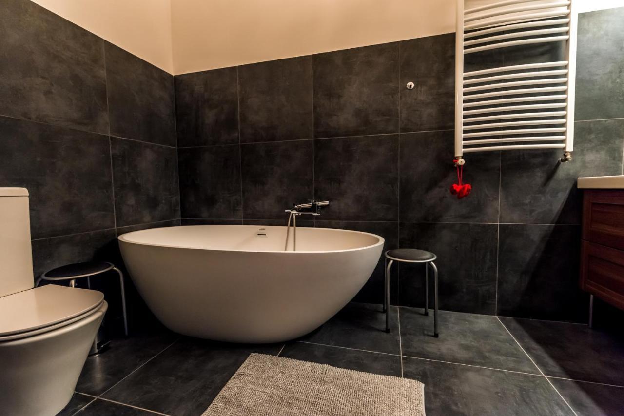 R38 - Artists Luxury Lejlighed