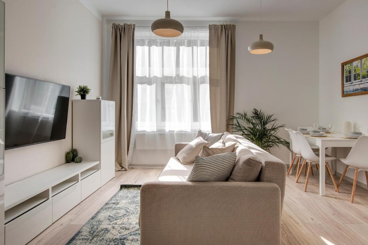 Apartment Rozsa *