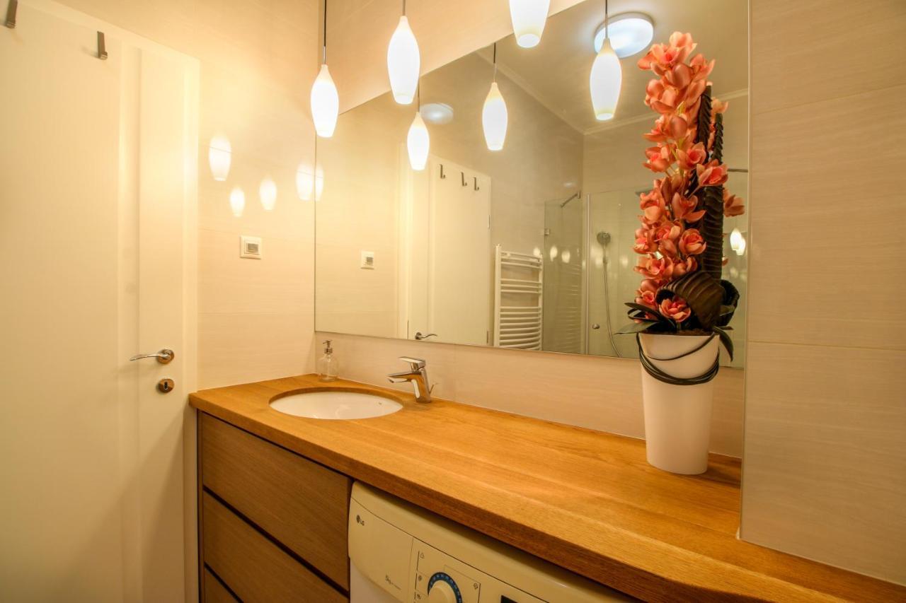 Basilica View Hercegrpimas Luxury Apartment *