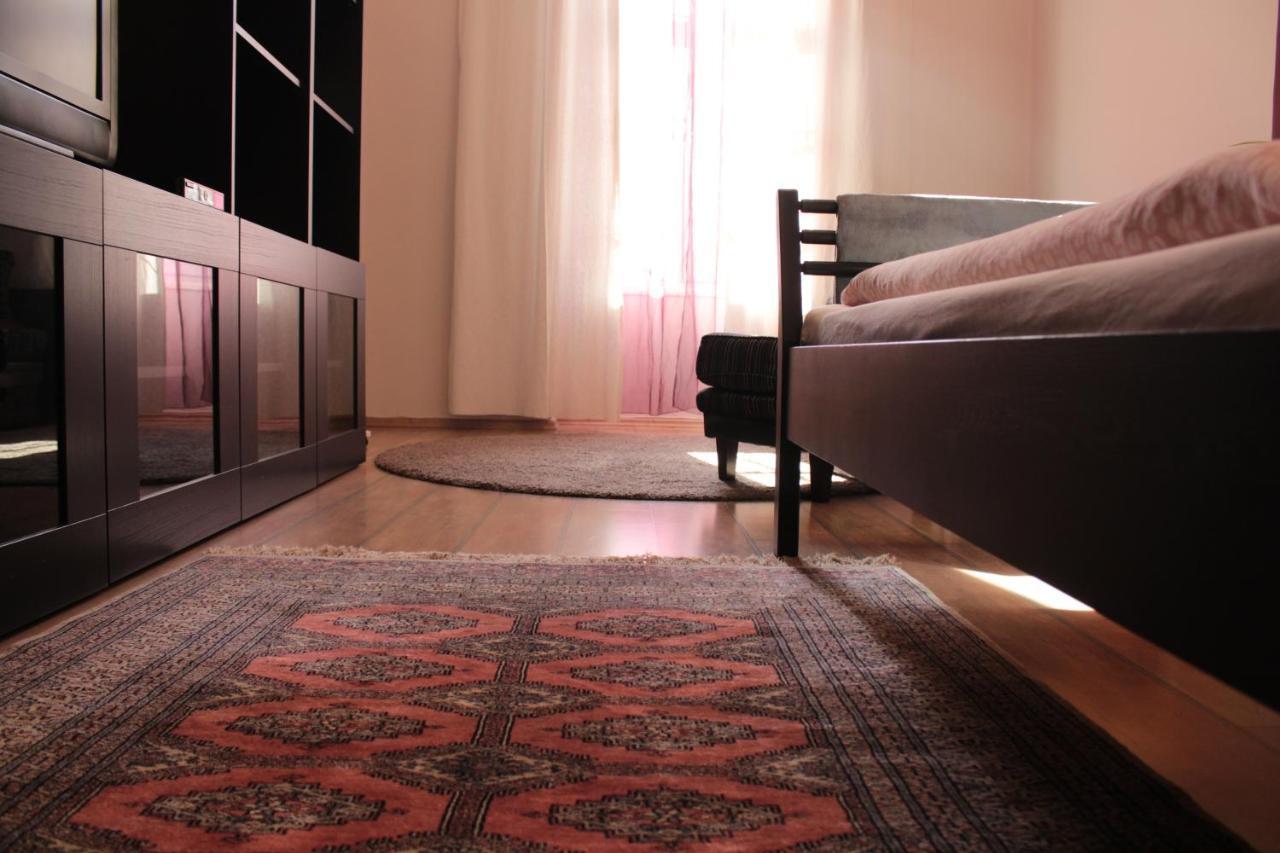 Yasmine Flat Appartement Boedapest