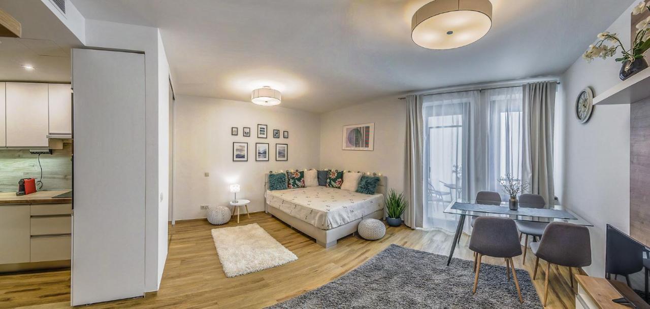 Art Homes Apartman *