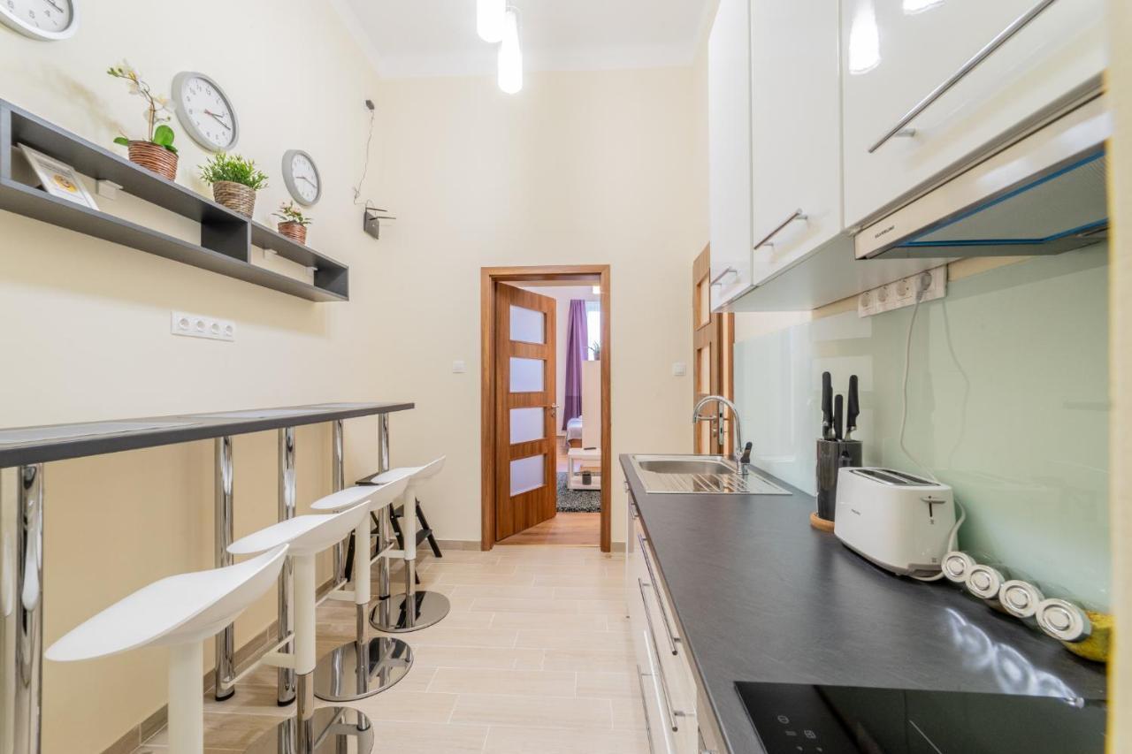 Dohany Residency Inner Synagogue Apartament