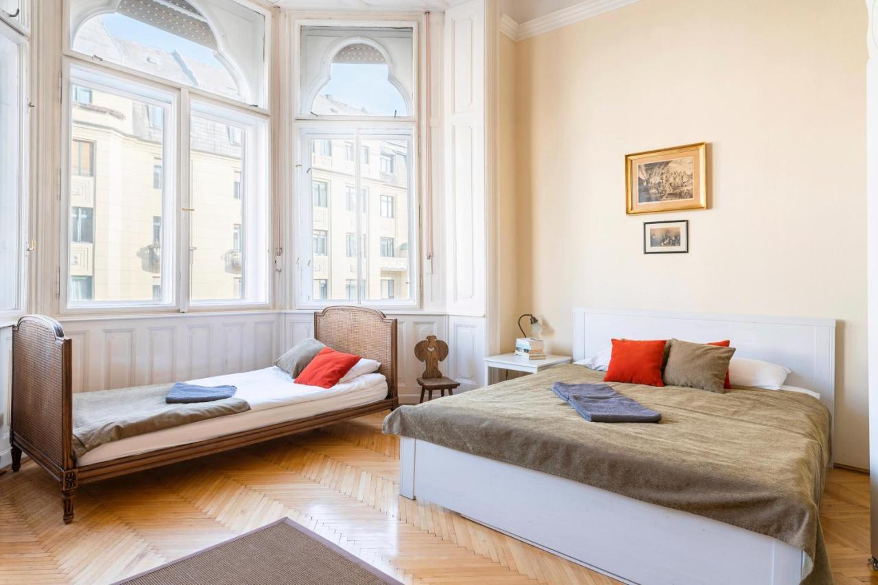 Stunning Spacious Art Nouveau Apart , Grand Piano Budapešť