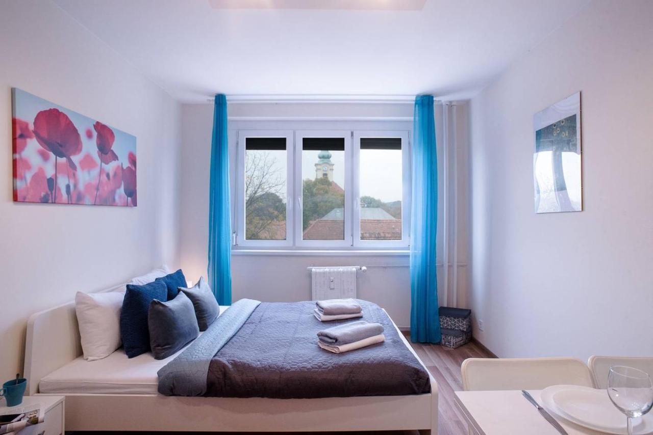 Peaceful, Cozy And New With Balcony *