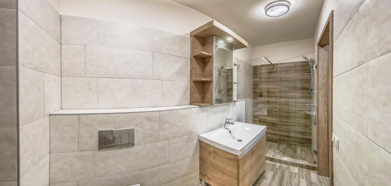 Art Homes Apartman *