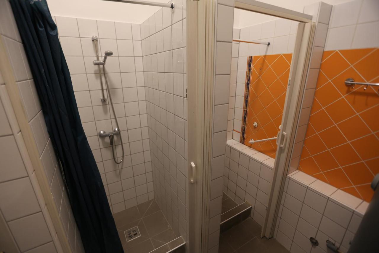Meander Hostal *