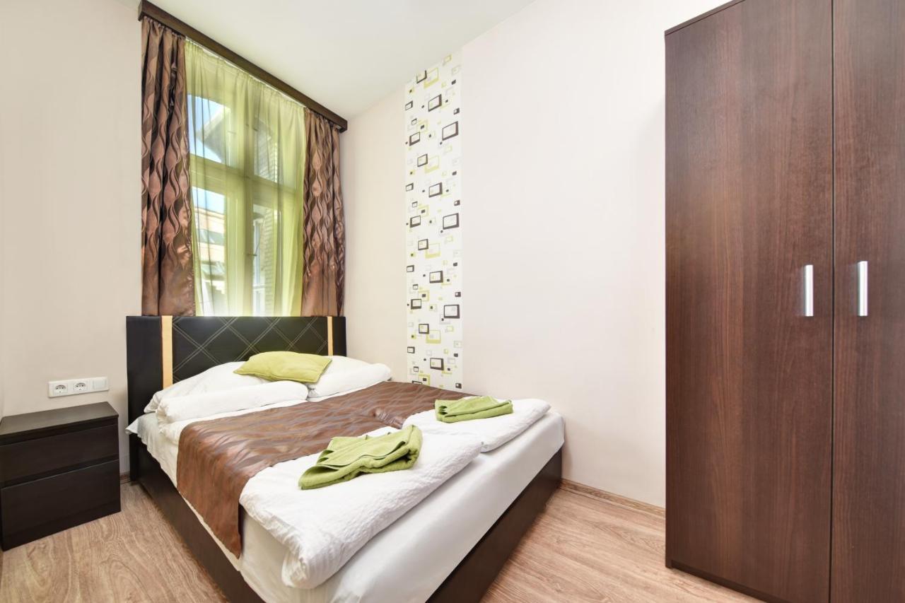 Fashion Street Boutique Apartment *