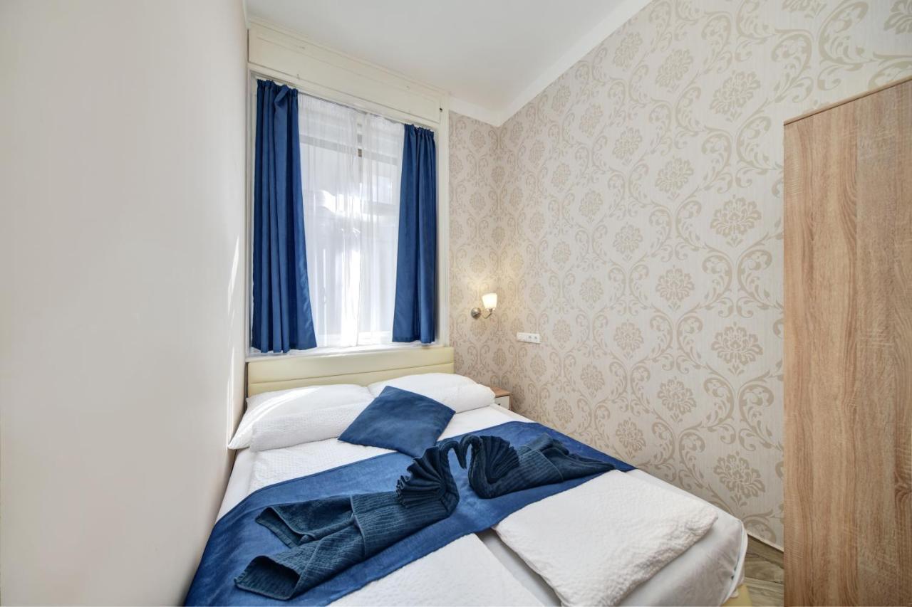 Fashion Street Boutique Apartment *